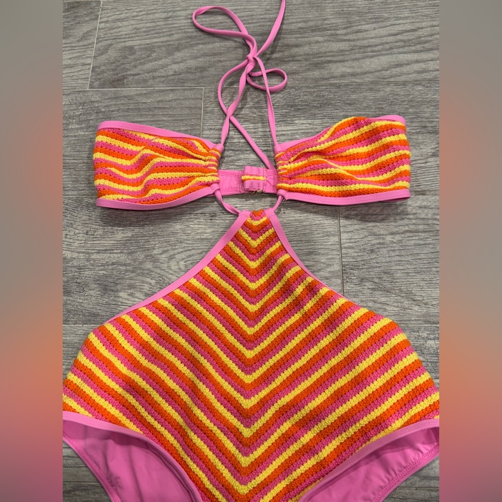 New Beach Riot Pamela soliel crochet one piece swimsuit - Picture 6 of 8